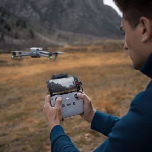 Drone DJI Air 3 Fly More Combo DJI RC-N2 - DJI036 (Controle sem tela)